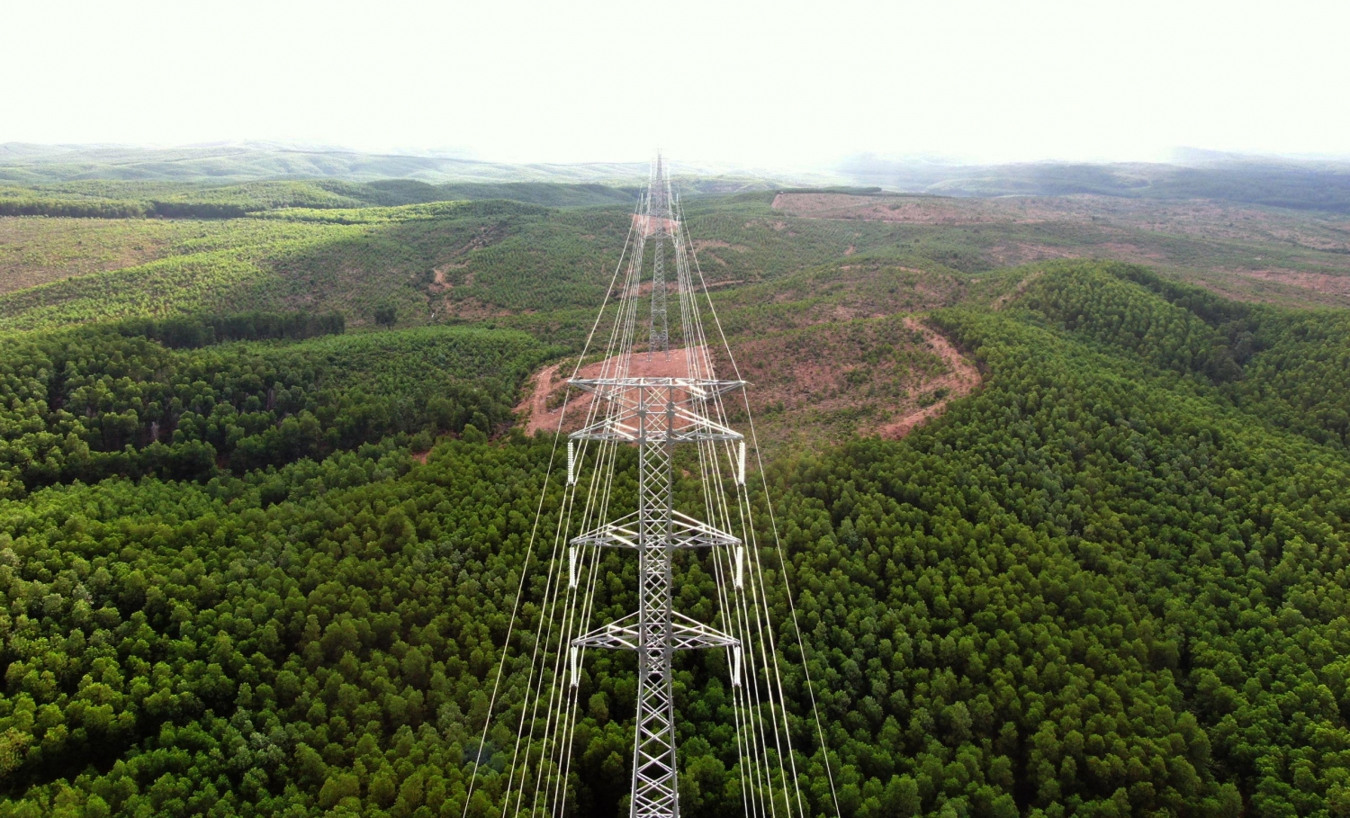 Hoàn thành đóng điện đường dây 220kV Đông Hà – Lao Bảo