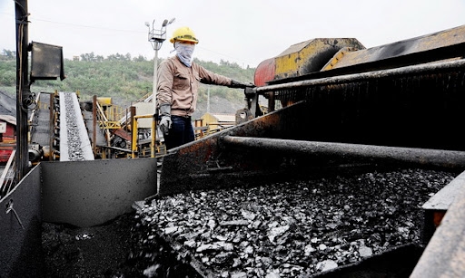 Tin tức kinh tế ngày 9/10: Trung Quốc giao dịch trở lại, giá quặng sắt bật tăng mạnh