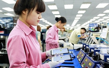 Tin tức kinh tế ngày 15/11: Xuất khẩu điện thoại, linh kiện sang Trung Quốc bất ngờ tăng mạnh