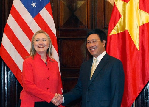 Hillary - Quyền lực thông minh