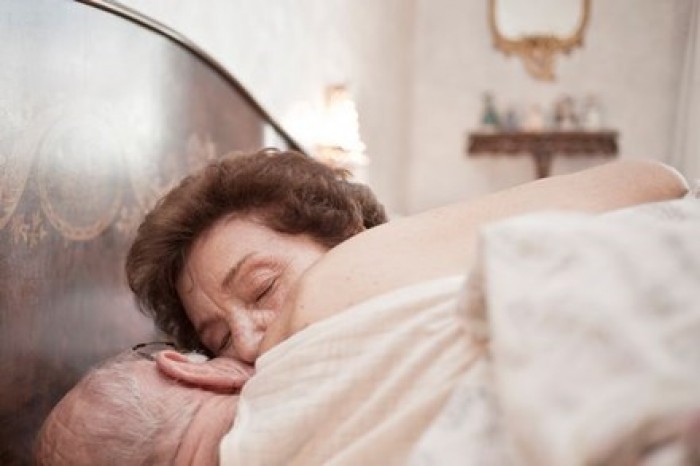 Cụ bà 91 tuổi đột tử vì 'mây mưa' quá sức