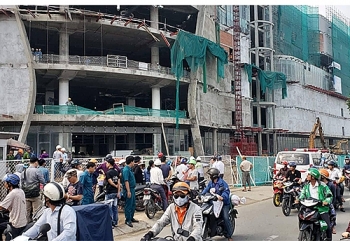 Ba người rơi từ công trình trung tâm thương mại ở Sài Gòn