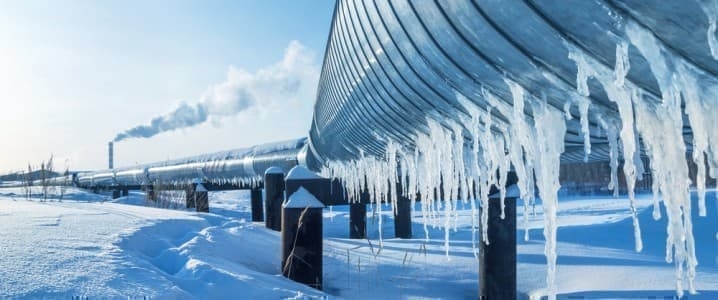Giá dầu tăng cao ở Tây Canada và ở Bắc Dakota do ảnh hưởng của bão tuyết