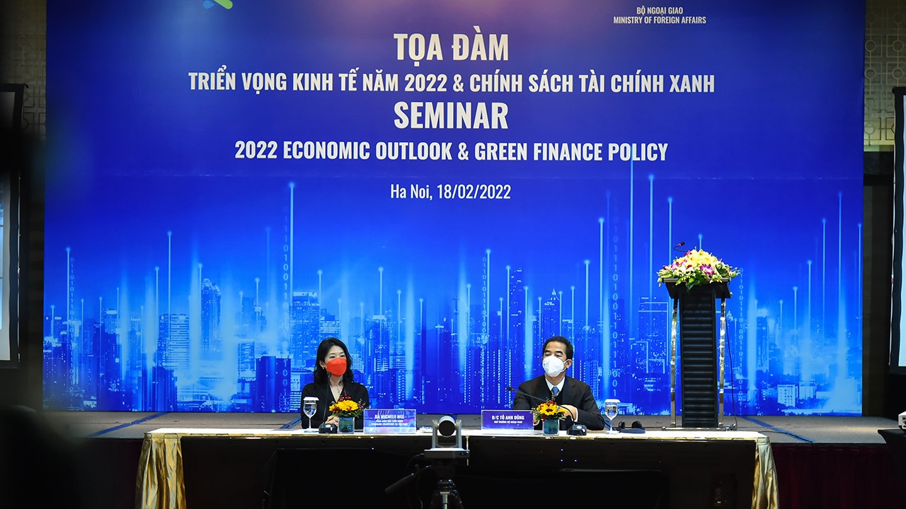 Tọa đàm “Triển vọng kinh tế năm 2022 và Chính sách tài chính xanh”