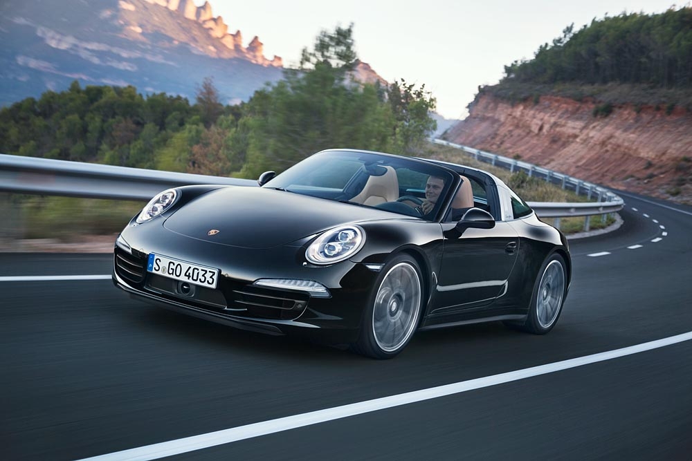 Porsche AG đặt mục tiêu xe điện đầy tham vọng