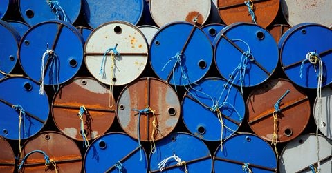 Giá dầu thô giảm hơn 7% khi EU hủy bỏ lệnh cấm khai thác dầu của Nga