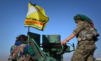 SDF phát hiện một nơi ẩn náu của ISIS chứa đạn dược và vũ khí
