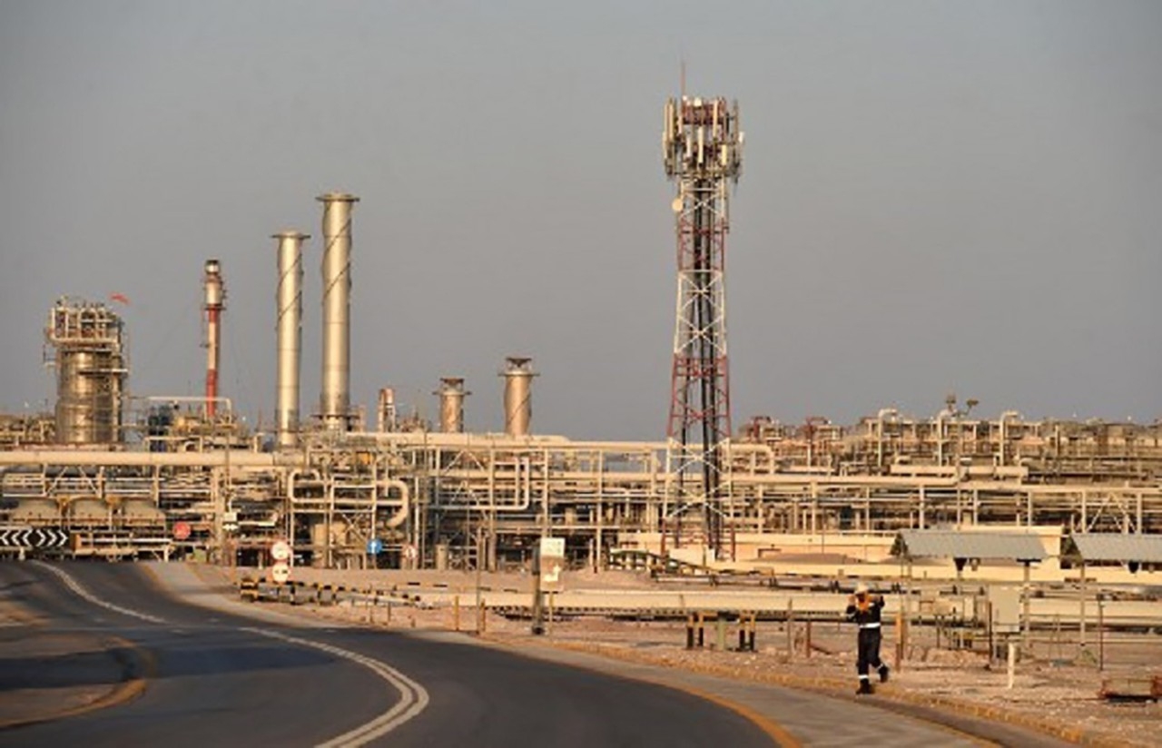 Đẩy nhanh tiến độ xây dựng nhà máy lọc dầu Karbala