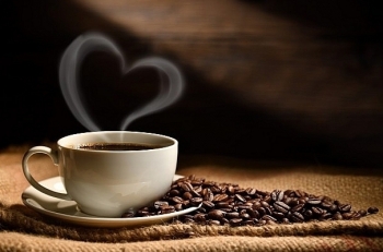 Giá cà phê hôm nay 2/5: Robusta tăng 40 USD/tấn/tuần, Arabica có lúc cao nhất 4 năm qua