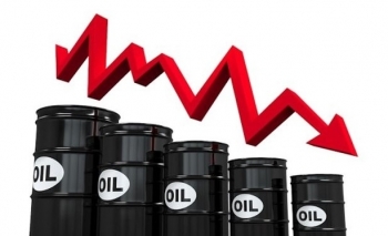 Dầu trượt giá do OPEC trì hoãn quyết định