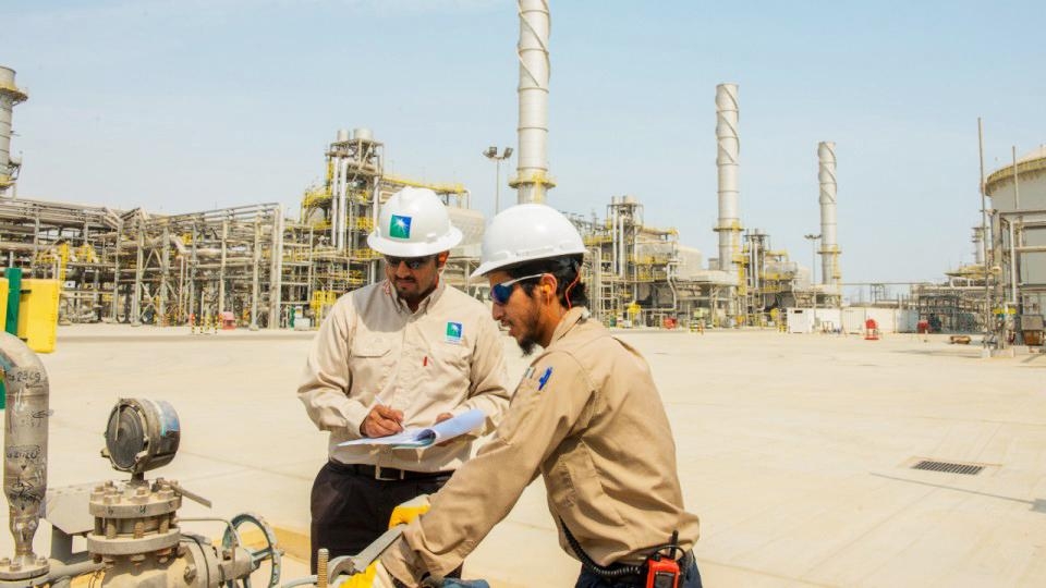 Ả Rập Xê-út: Thách thức tăng giá dầu ở châu Á
