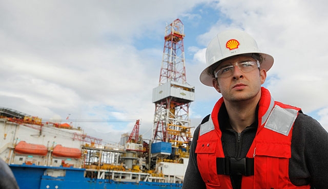 Shell mất quyền khai thác dầu tại Nigeria