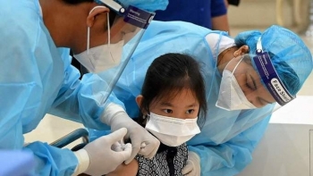 Campuchia: Triển khai tiêm vắc xin Covid-19 cho trẻ em từ 6 đến 12 tuổi