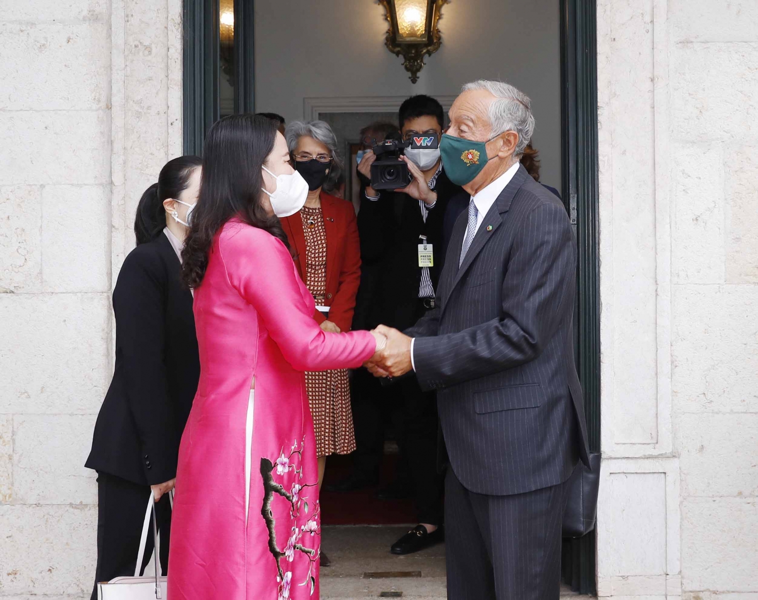 Phó Chủ tịch nước Võ Thị Ánh Xuân  gặp Tổng thống và Ủy viên Trung ương Đảng Cộng sản, Phó Chủ tịch Quốc hội Bồ Đào Nha
