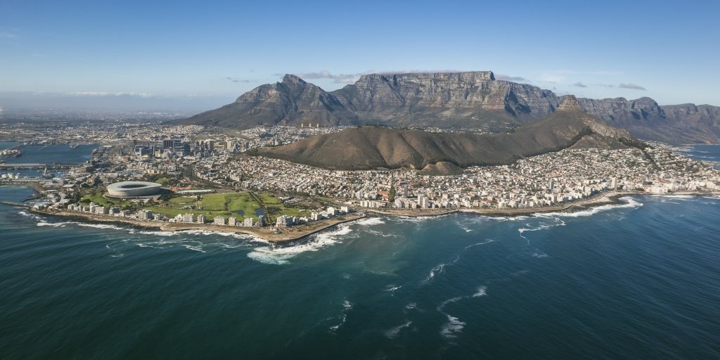 Shell nhận lệnh tạm dừng khảo sát địa chấn ngoài khơi Nam Phi