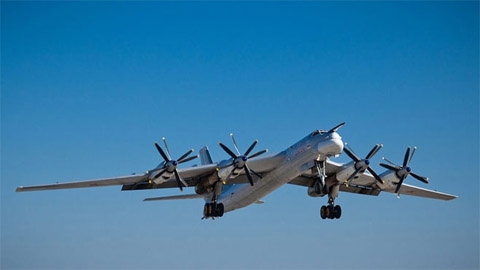 không quân Nga, máy bay chiến đấu, phi cơ, chiến cơ, máy bay ném bom