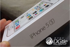 Cận cảnh "đập hộp" iPhone 5s