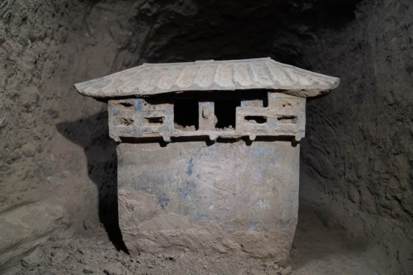 Khai quật mộ cổ, phát hiện “lương thực xuyên không” suốt 2000 năm
