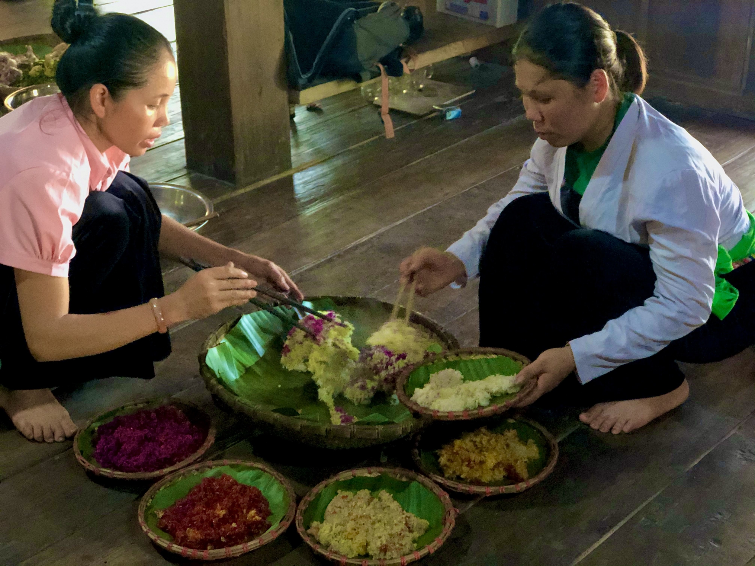 Khám phá ẩm thực mâm cỗ lá người Mường-Tân Sơn, Phú Thọ