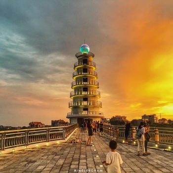 Cầu đi bộ Công viên Văn Lang - Địa điểm check-in tuyệt đẹp tại Việt Trì