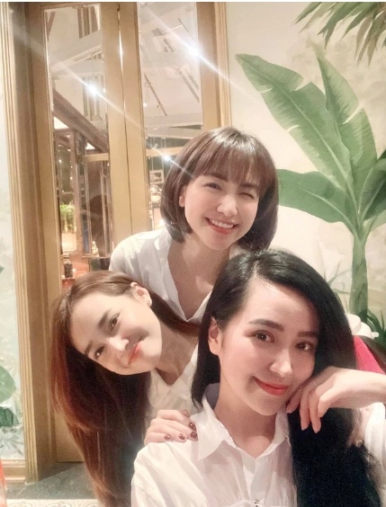 Bộ ba Nhã Phương, Hòa Minzy và Kim Oanh đọ sắc