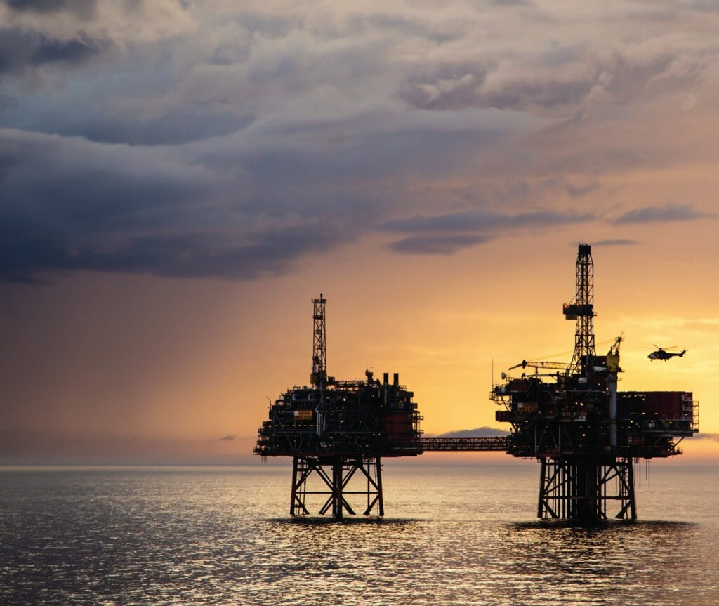 Anh xem xét chấm dứt các hoạt động thăm dò dầu khí ở Biển Bắc vào năm 2040