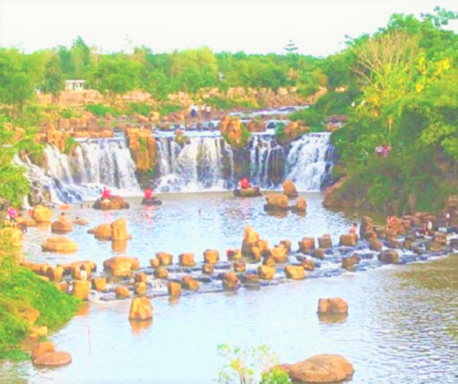 Top 8 thác nước đẹp không thể bỏ qua ở Hà Giang