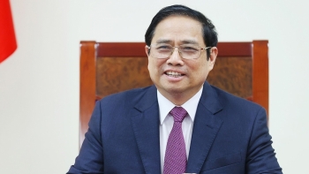 Thủ tướng Phạm Minh Chính điện đàm với Giám đốc điều hành Diễn đàn Kinh tế thế giới (WEF)