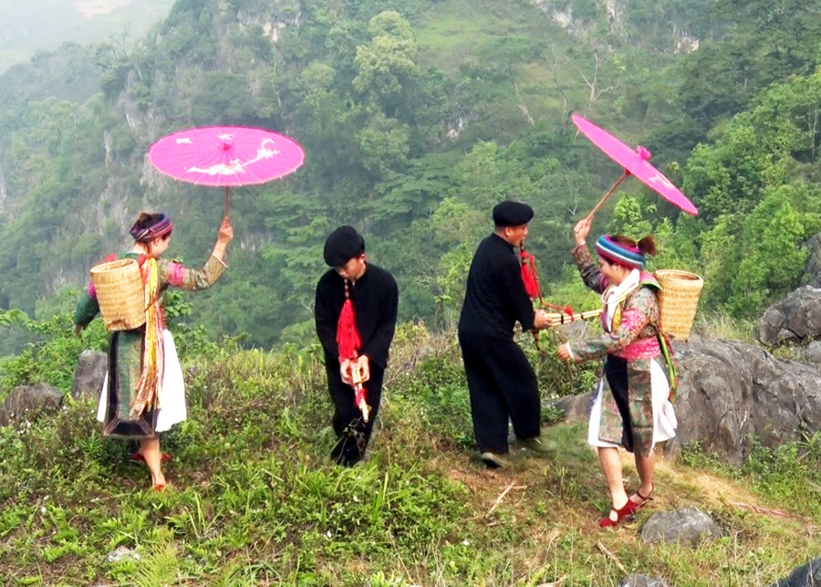 Lễ hội khèn Mông huyện Đồng Văn lần thứ VII được tổ chức vào dịp nghỉ lễ 30/4