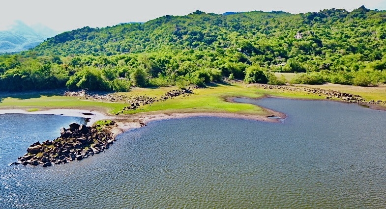 Hồ CK7 - Vẻ đẹp thiên nhiên qua hai mùa kháng chiến