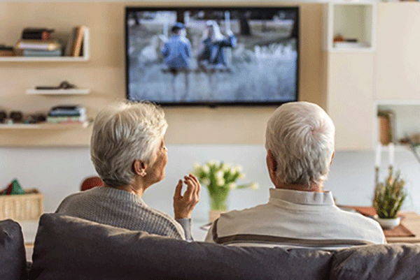 Người trung niên xem tivi càng nhiều, càng tổn hại trí não khi về già