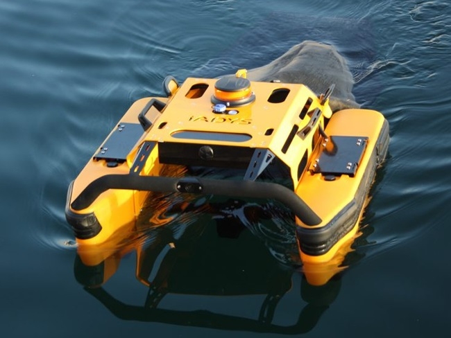 Jellyfishbot - Robot nhặt rác ở cảng biển