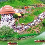 Tạm dừng tổ chức lễ hội đền Hàn Sơn ở Thanh Hóa