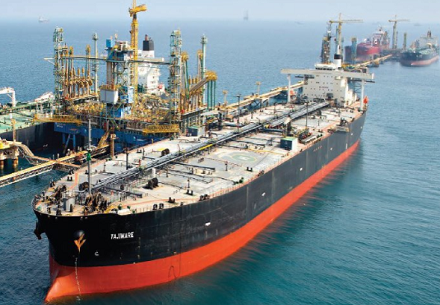 Khách hàng châu Á đề nghị Saudi Aramco giảm nguồn cung và giá dầu thô