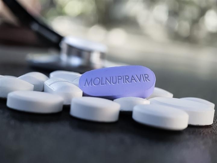 Sẵn sàng thuốc Molnupiravir thí điểm điều trị bệnh nhân COVID-19 tại nhà, cộng đồng