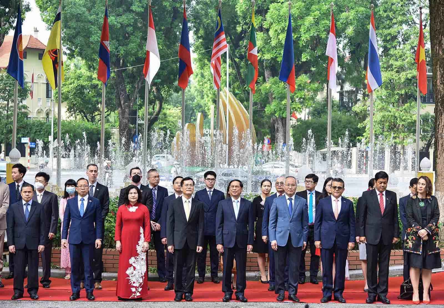 Lễ thượng cờ kỷ niệm 55 năm thành lập ASEAN