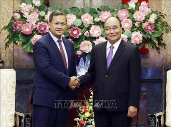Chủ tịch nước Nguyễn Xuân Phúc tiếp Đại tướng Hun Manet, Phó Tổng tư lệnh, Tư lệnh Lục quân Quân đội Hoàng gia Campuchia