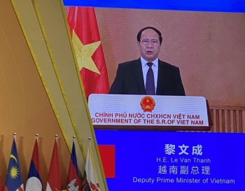 Phó Thủ tướng Lê Văn Thành dự lễ khai mạc CAEXPO và CABIS lần thứ 18