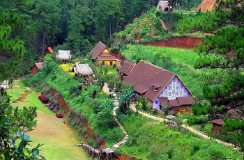 Cù Lần - Ngôi làng độc đáo dưới chân núi Langbiang hùng vĩ