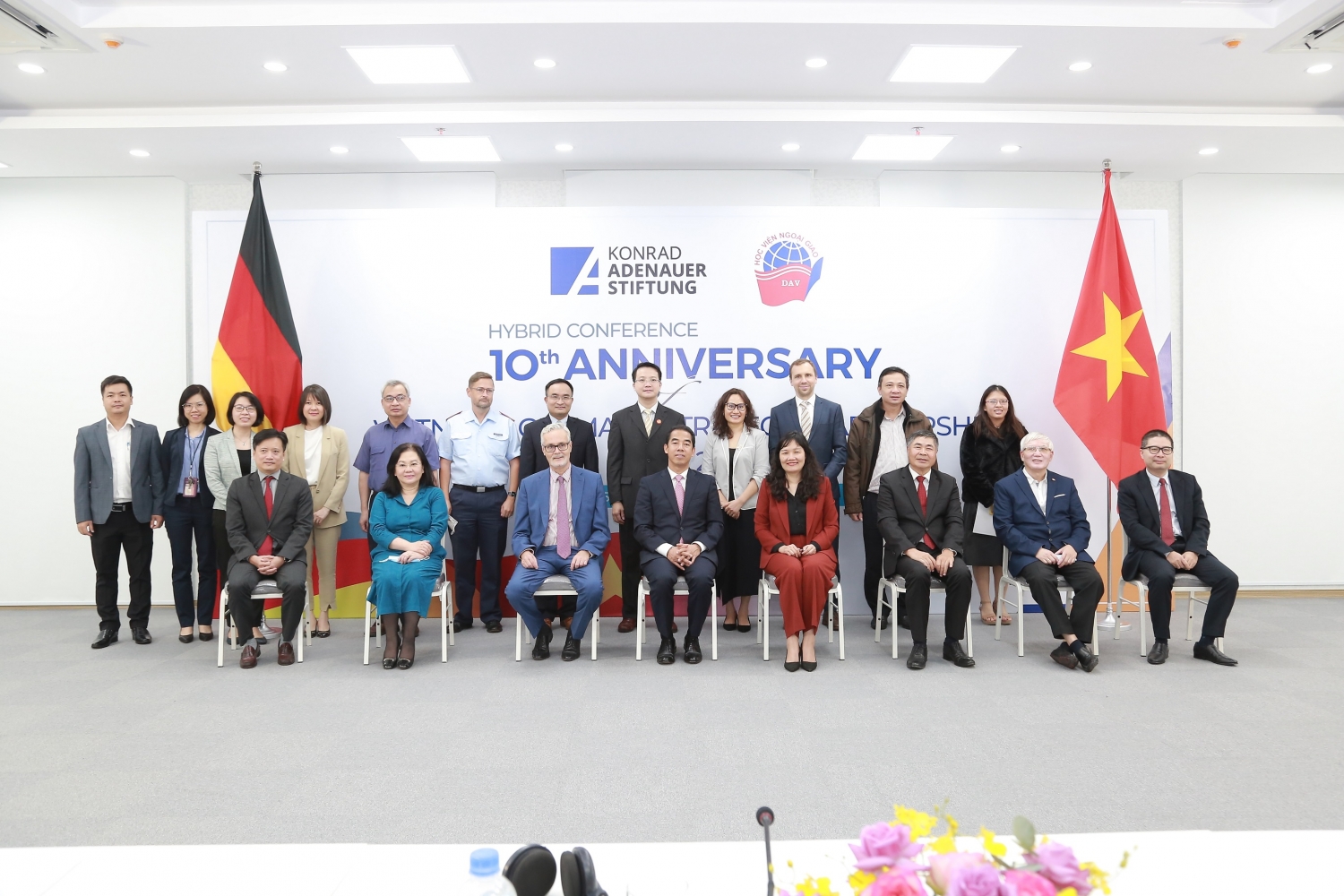 Tọa đàm kỷ niệm 10 năm thiết lập quan hệ Đối tác Chiến lược Việt Nam - Đức