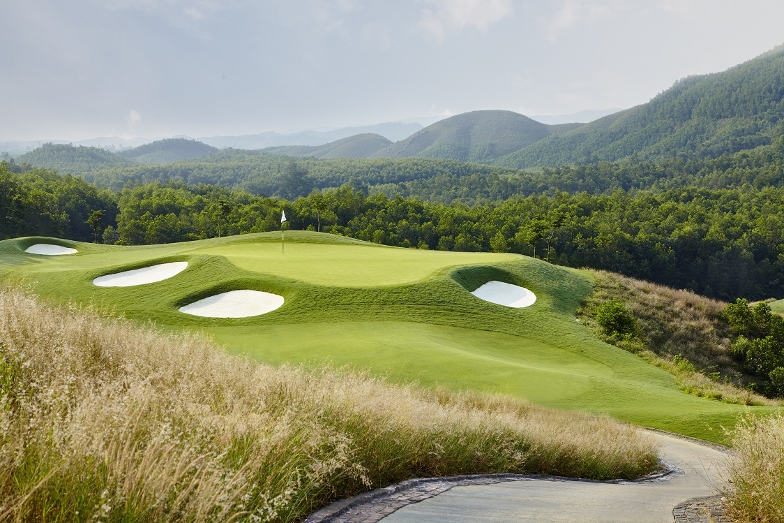 ba na hills golf club duoc vinh danh san golf tot nhat chau a ba nam lien tiep