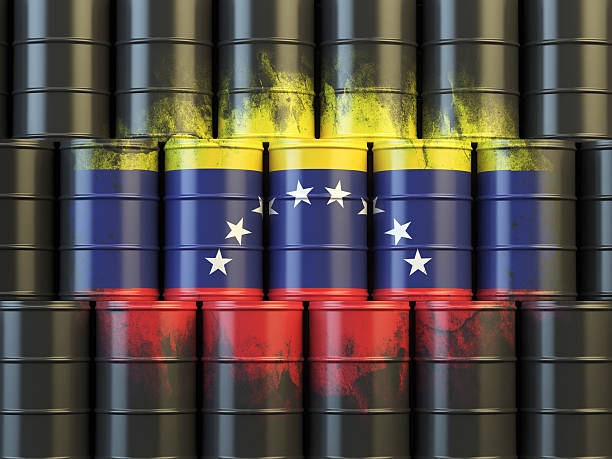 Chưa có lối ra cho dầu Venezuela