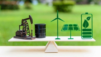 Big Oil trả giá khi đầu tư vào năng lượng tái tạo?