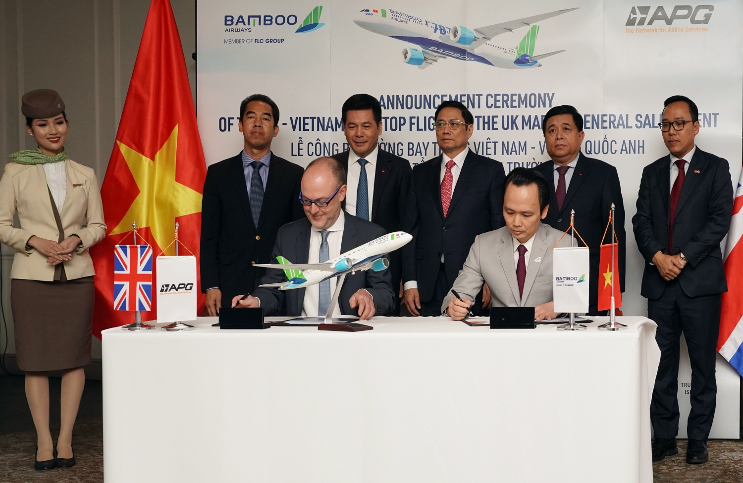 Bamboo Airways công bố đường bay thẳng Việt - Anh và ra mắt Tổng đại lý tại Anh dưới sự chứng kiến của Thủ tướng Chính phủ