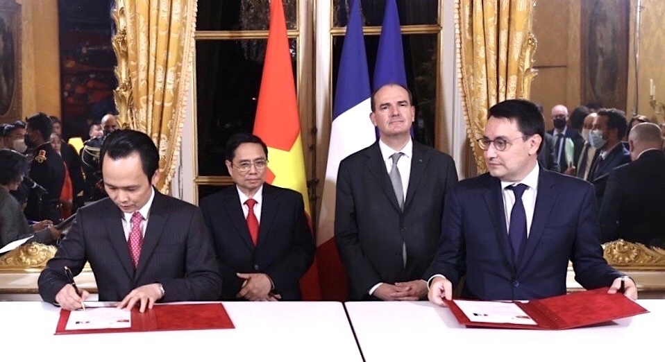 Bamboo Airways ký thỏa thuận 2 tỷ Euro mua động cơ và trang thiết bị máy bay với Safran dưới sự chứng kiến của Thủ tướng Việt Nam và Pháp