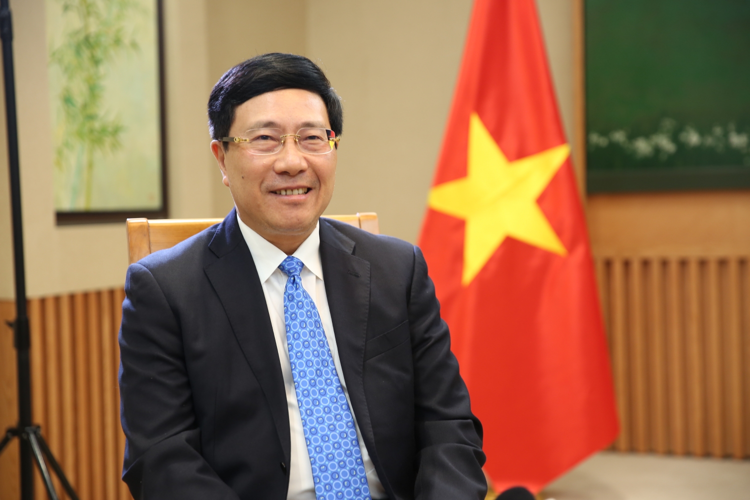 Phó Thủ tướng Phạm Bình Minh chỉ ra 7 ưu tiên cần thúc đẩy trong công tác đối ngoại trong thời gian tới