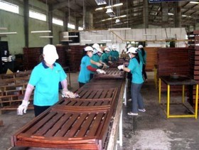 Doanh nghiệp Ý đẩy mạnh đầu tư vào ngành gỗ Việt Nam
