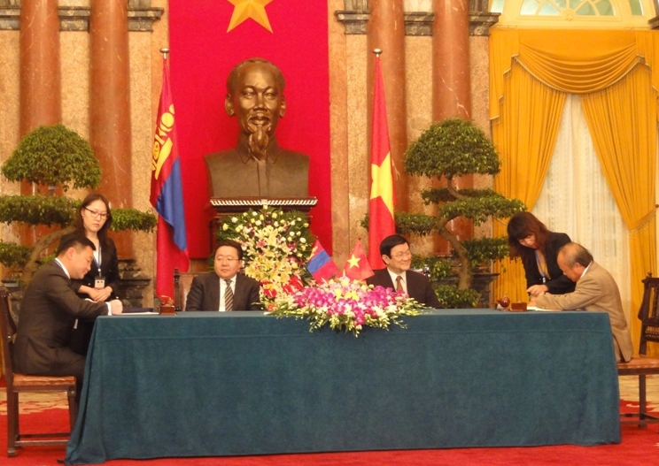 Việt Nam – Mông Cổ ký hợp tác dầu khí