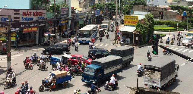 Hạn chế xe tải lưu thông vào khu vực nội đô Sài Gòn