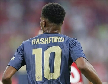 Rashford thừa kế áo số 10 của Ibrahimovic tại Man Utd